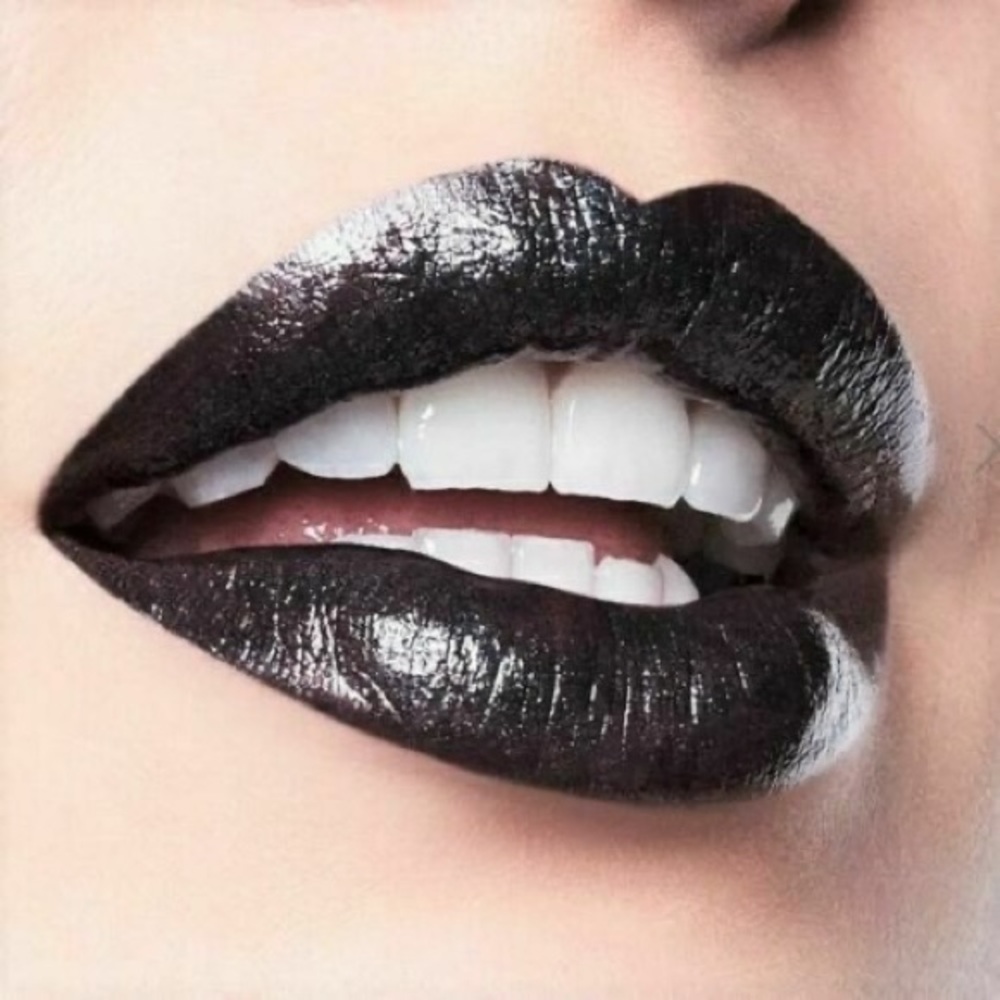 MAC Cremesheen Lipstick - Black Night - Picture 2 of 5